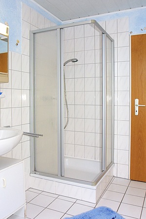 Ferienwohnung 2 - Badezimmer