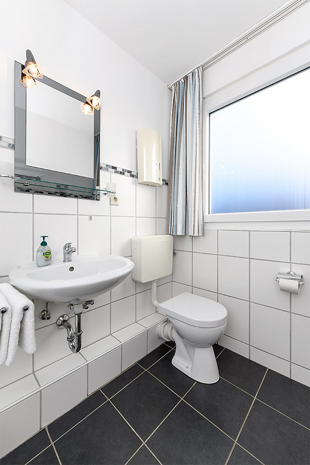 Ferienwohnung 11 - Badezimmer