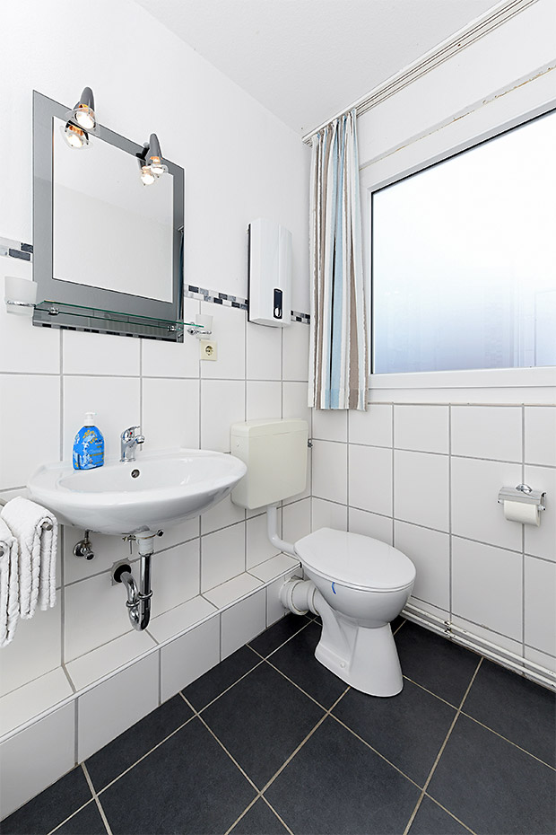 Ferienwohnung 12 - Badezimmer
