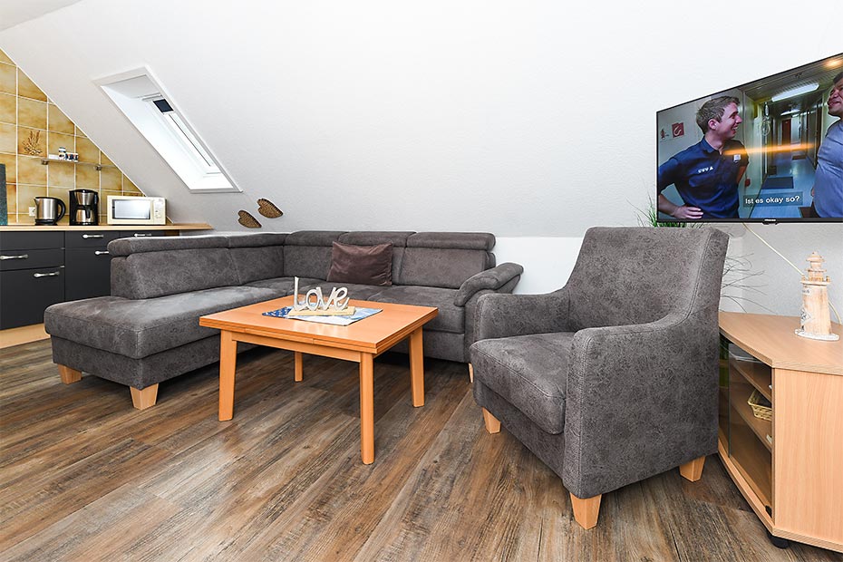 Ferienwohnung 12 - Wohnraum mit integrierter Küche