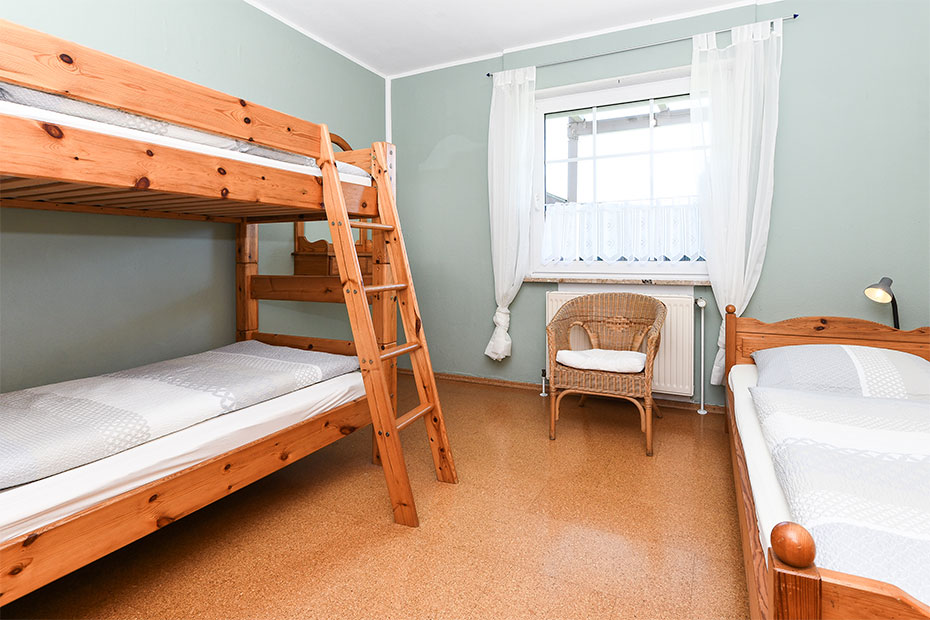 Ferienwohnung „Hauptdeck“ - Schlafzimmer 2/Kinderzimmer