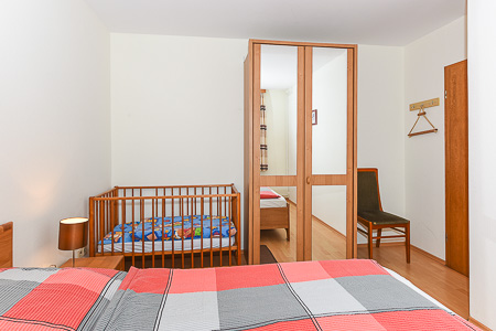 Ferienwohnung 1 - Schlafzimmer 2/Kinderzimmer