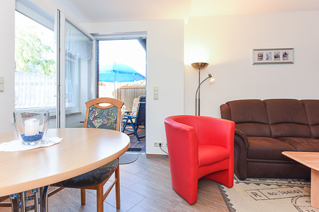 Ferienwohnung 2 - Wohnraum mit integrierter Küche