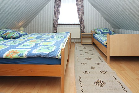 Ferienwohnung 4 - Schlafzimmer 1