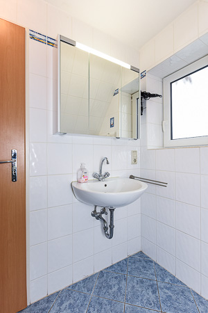 Ferienwohnung 5 - Badezimmer