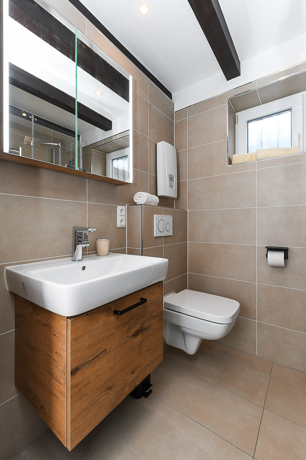 Ferienhaus „Lammertshörn 51“ - Badezimmer