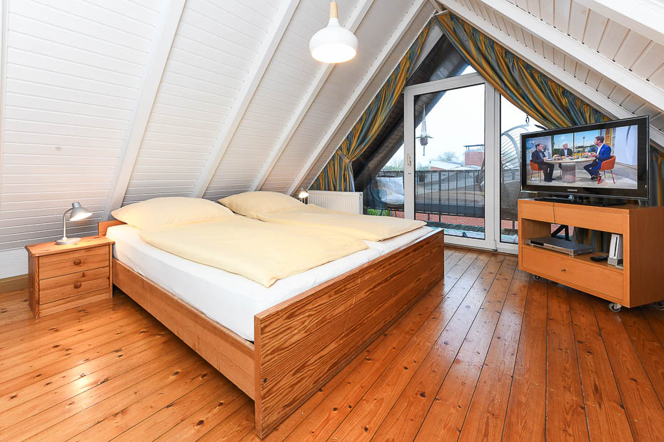 Ferienhaus „Lammertshörn 51“ - Schlafzimmer 1