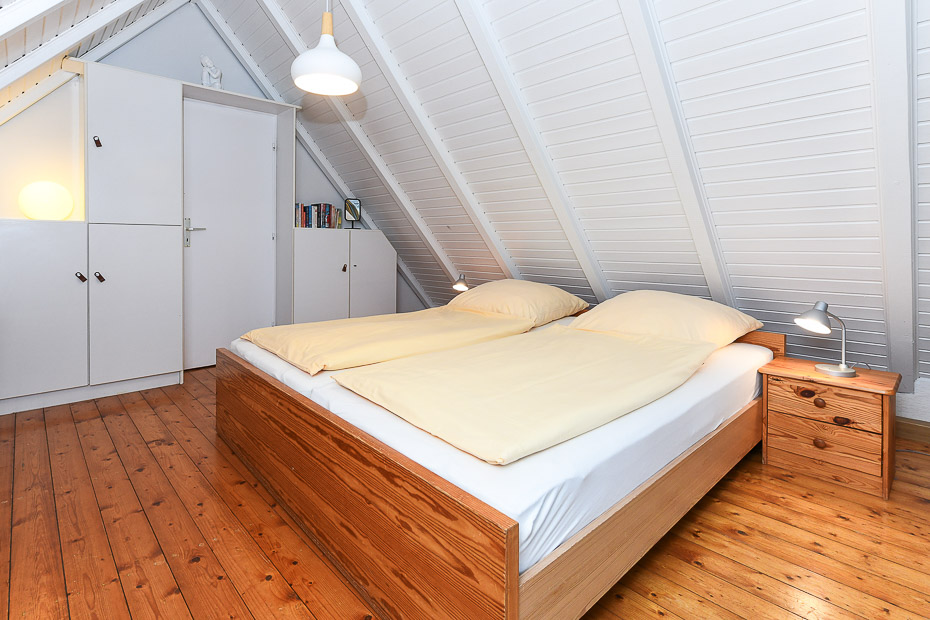 Ferienhaus „Lammertshörn 51“ - Schlafzimmer 1