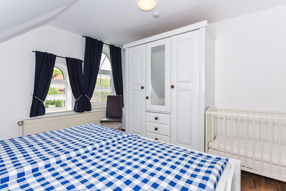 Ferienwohnung „Robbe“ - Schlafzimmer 1