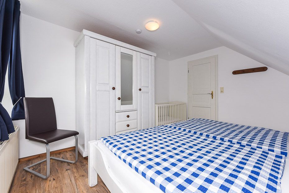 Ferienwohnung „Robbe“ - Schlafzimmer 1