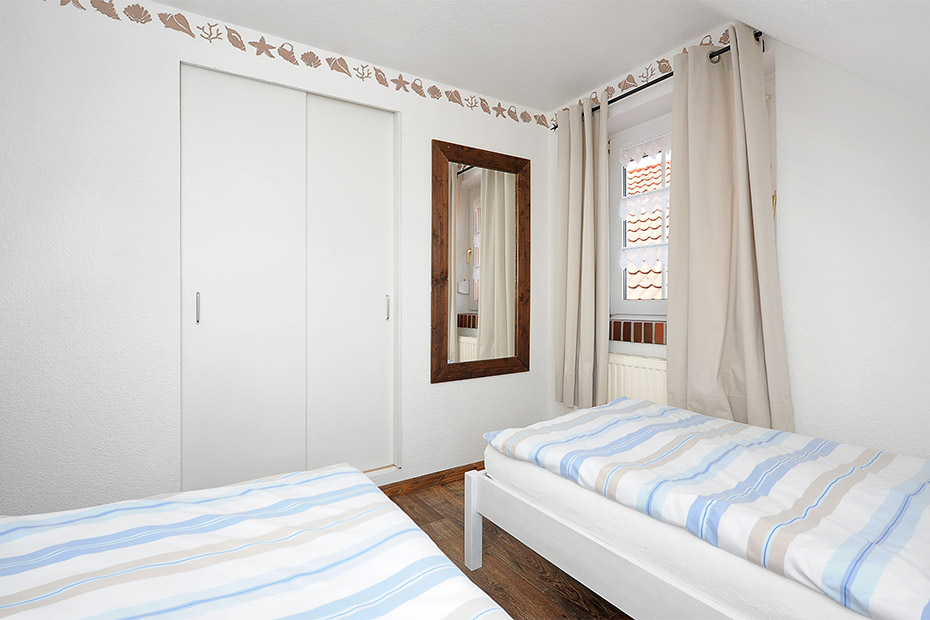 Ferienwohnung „Seestern“ - Schlafzimmer 2/Kinderzimmer