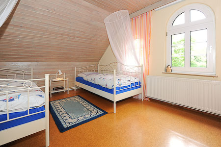 Ferienwohnung „Langeoog“ - Schlafzimmer 2/Kinderzimmer