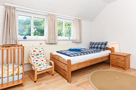 Ferienwohnung „Mien Freetied“ - Schlafzimmer 2/Kinderzimmer