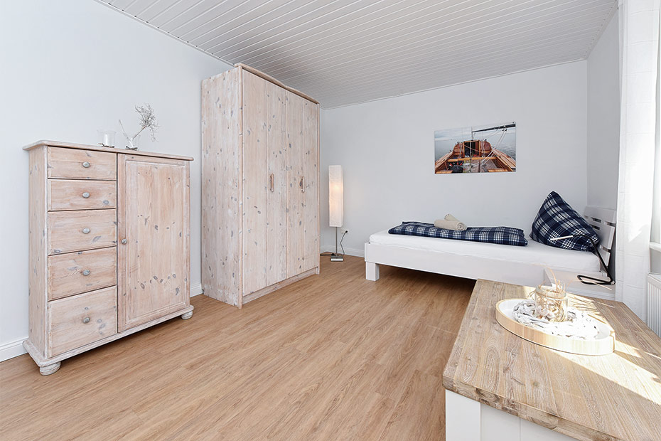 Ferienwohnung „Tiedverdriev“ - Schlafzimmer 2/Kinderzimmer