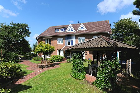 Ferienwohnung „Strandläufer“ - Urlaubsanlage „Freesenhoff“ mit Pavillion