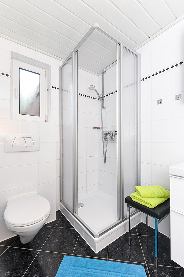 Ferienwohnung „Strandrose“ - Badezimmer