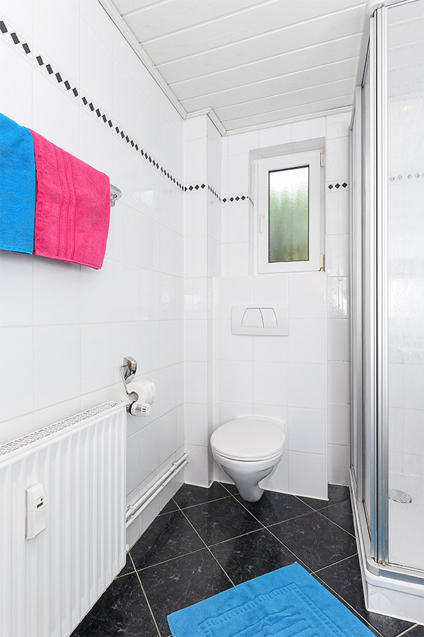 Ferienwohnung „Strandrose“ - Badezimmer