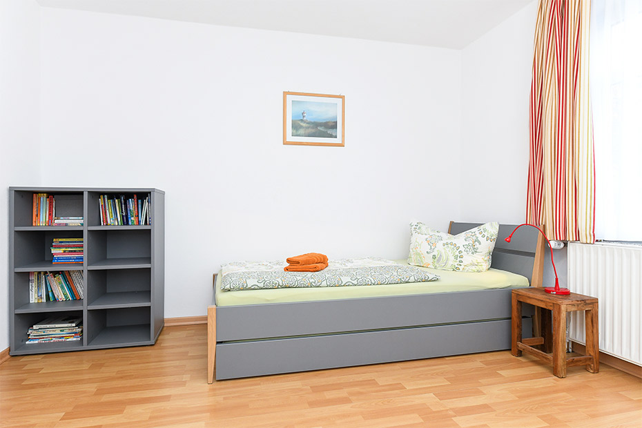 Ferienwohnung „Strandrose“ - Schlafzimmer 2/Kinderzimmer