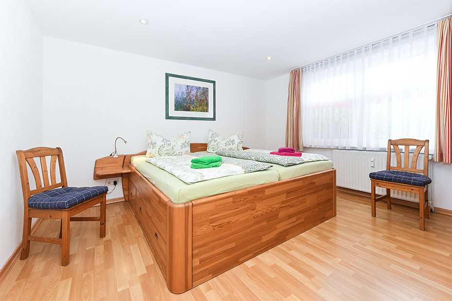 Ferienwohnung „Strandrose“ - Schlafzimmer 1
