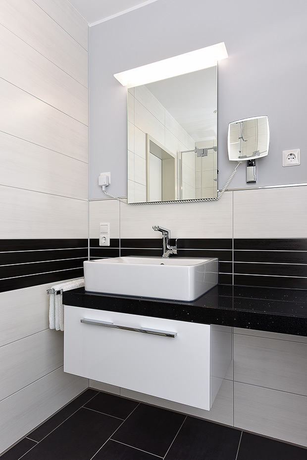 Ferienwohnung „oben links“ - Badezimmer