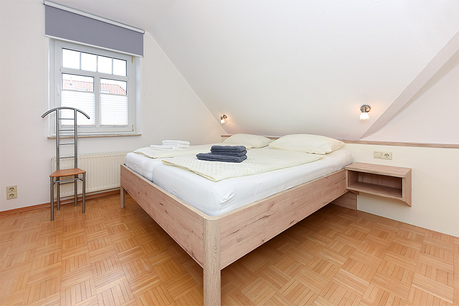 Ferienwohnung „oben links“ - Schlafzimmer 1