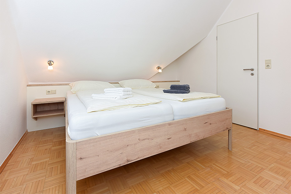 Ferienwohnung „oben links“ - Schlafzimmer 1