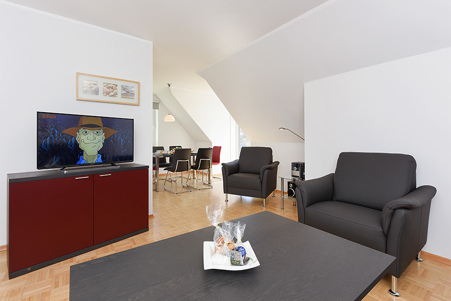 Ferienwohnung „oben links“ - Wohnzimmer mit integriertem Küchenbereich