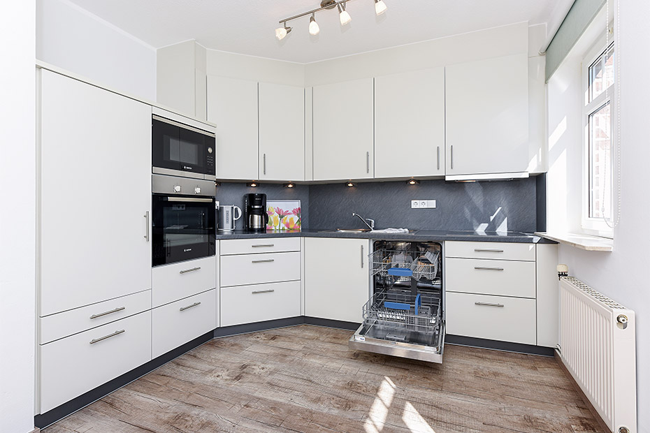 Ferienwohnung „oben links“ - Wohnzimmer mit integriertem Küchenbereich