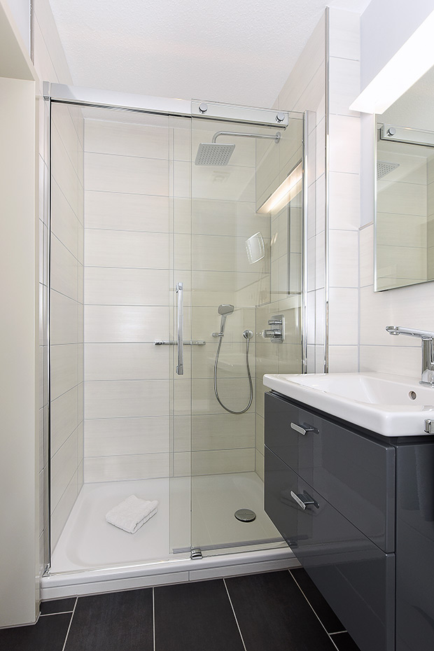 Ferienwohnung „oben mitte“ - Badezimmer