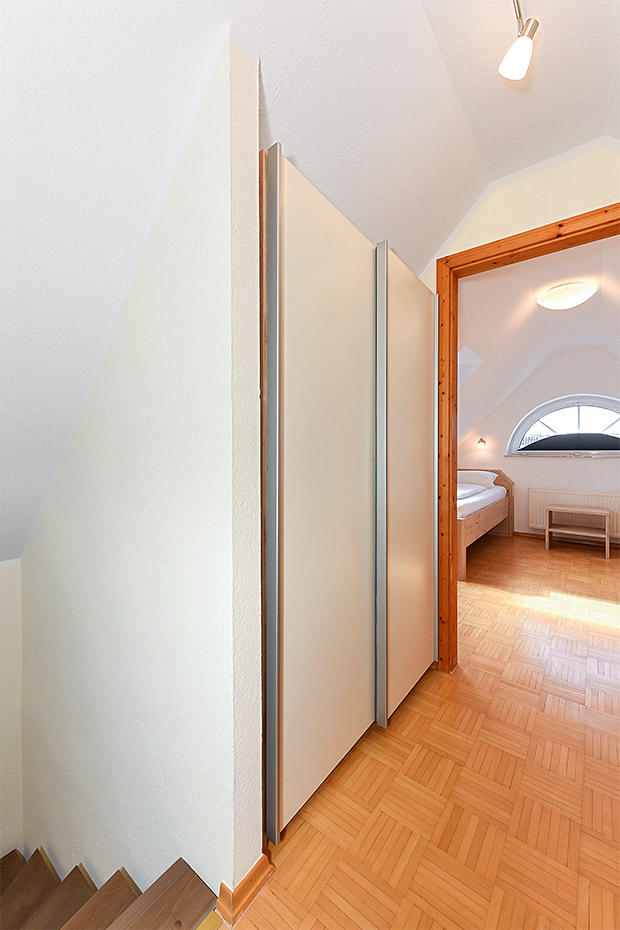 Ferienwohnung „oben mitte“ - Flur im Dachgeschoss