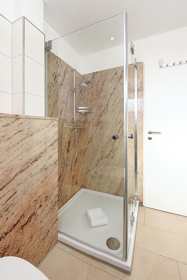 Ferienwohnung „oben links“ - Badezimmer