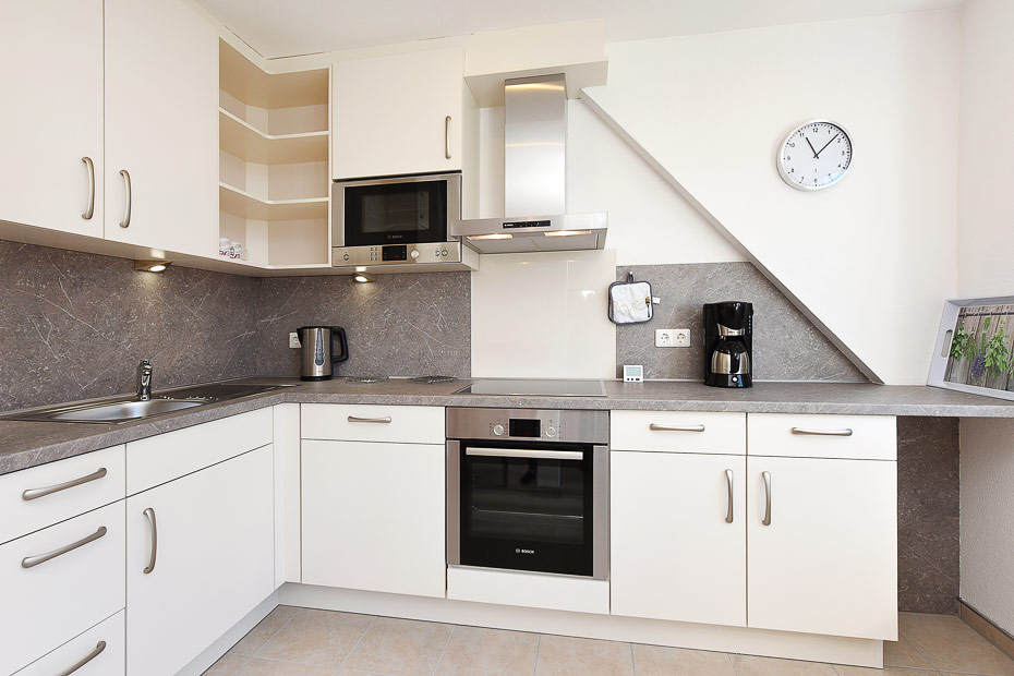 Ferienwohnung „oben links“ - Wohnzimmer mit integriertem Küchenbereich