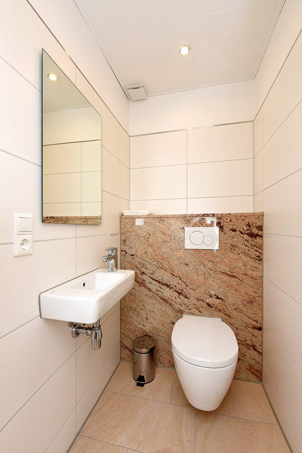 Ferienwohnung „unten links“ - separates zweites WC