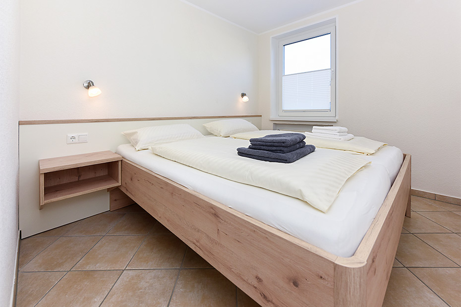 Ferienwohnung „unten rechts“ - Schlafzimmer 1