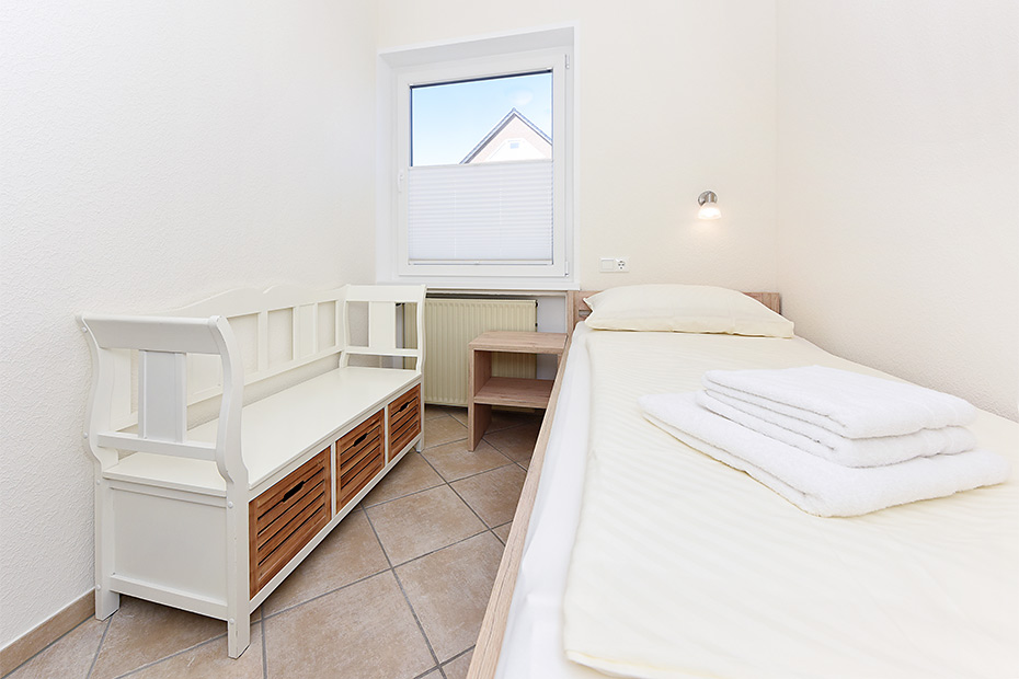 Ferienwohnung „unten rechts“ - Schlafzimmer 2/Kinderzimmer