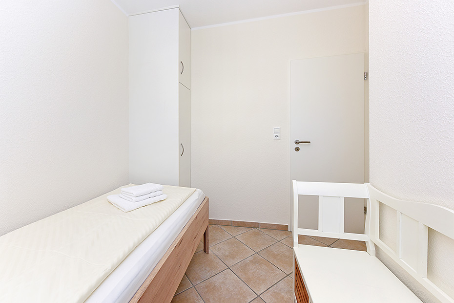 Ferienwohnung „unten rechts“ - Schlafzimmer 2/Kinderzimmer