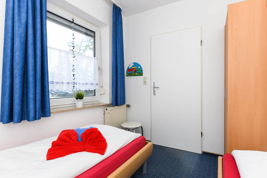Ferienwohnung „Norderney“ - Schlafzimmer 2/Kinderzimmer