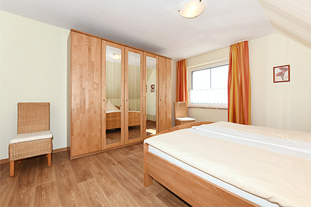 Ferienwohnung „Landblick“ - Schlafzimmer 1