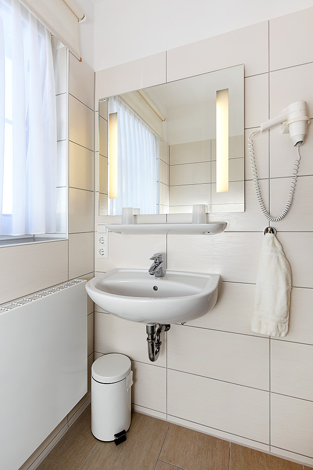 Ferienwohnung 6 - Badezimmer