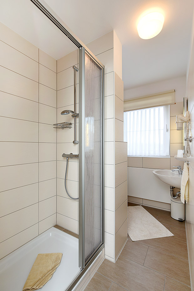 Ferienwohnung 6 - Badezimmer