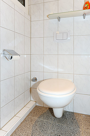 Ferienhaus „Andrea“ - Badezimmer 2