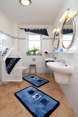 Ferienwohnung „Waterkant“ - Badezimmer