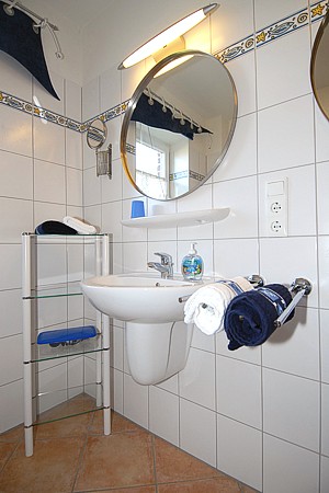 Ferienwohnung „Waterkant“ - Badezimmer