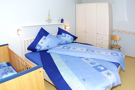 Ferienwohnung „Waterkant“ - Schlafzimmer