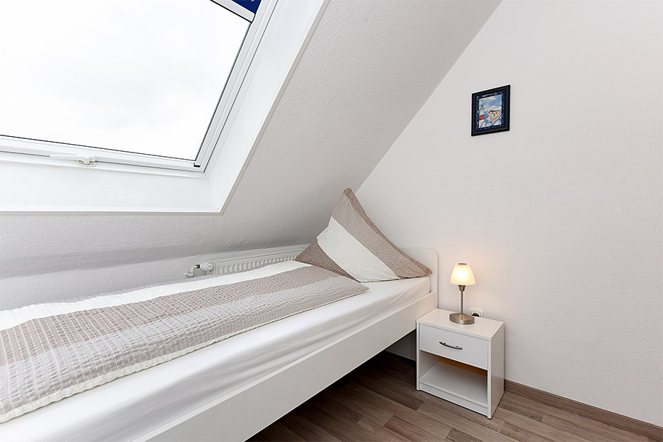 Ferienwohnung „Haus Antares“ - Schlafzimmer 2/Kinderzimmer