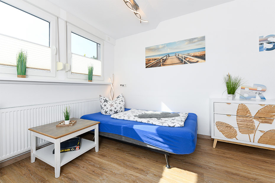 Ferienwohnung „Knurrhahn“ - Wohnraum mit integrierter Küche