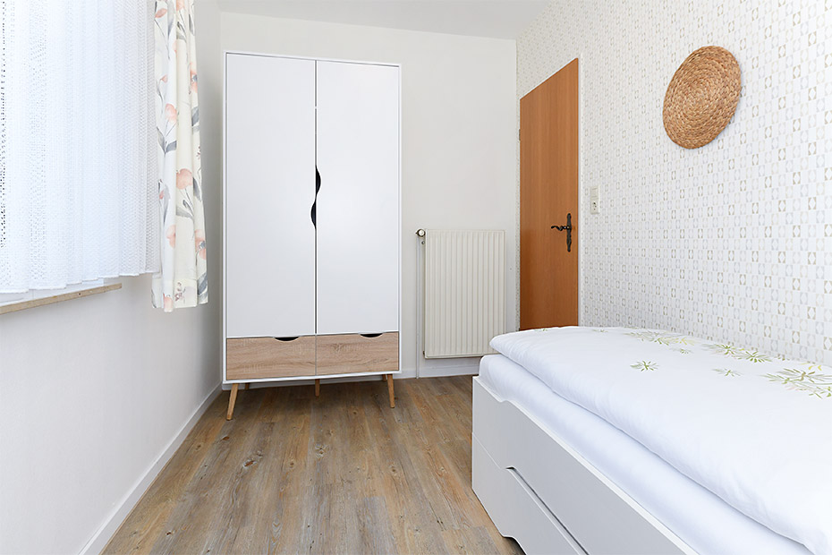 Ferienwohnung „Wangerooge“ - Schlafzimmer 2/Kinderzimmer