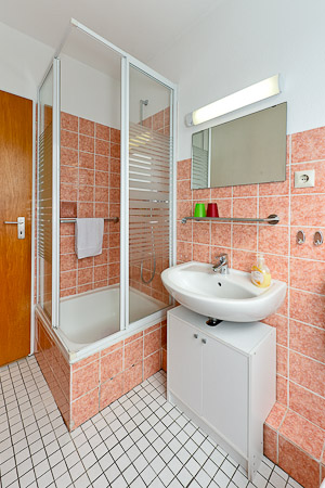 Ferienwohnung - Badezimmer