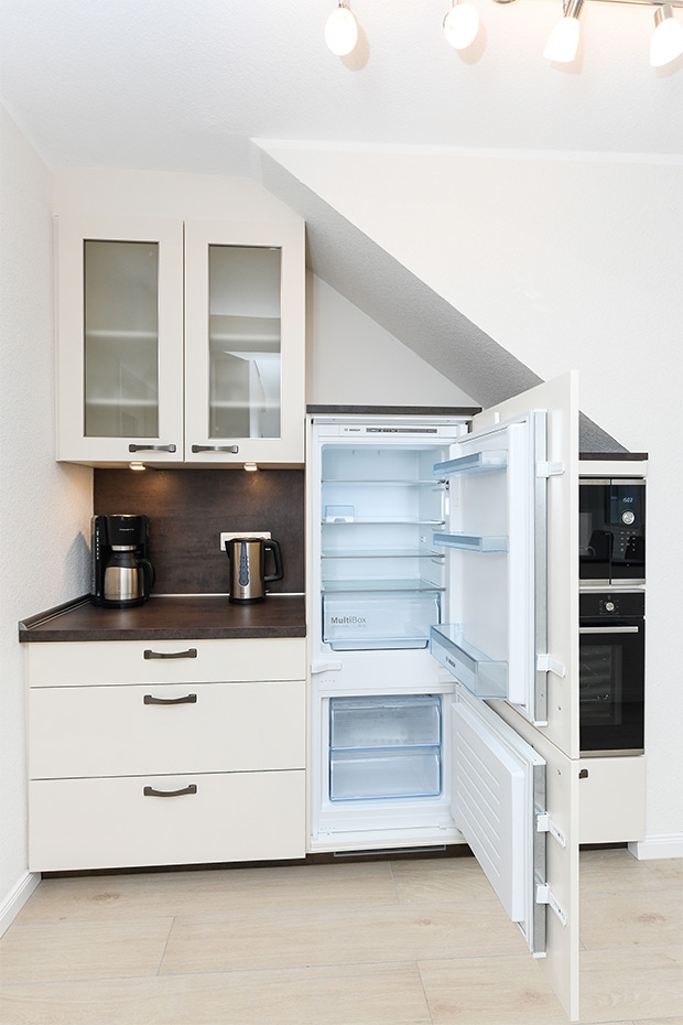 Ferienwohnung „unten links“ - Wohnzimmer mit integriertem Küchenbereich