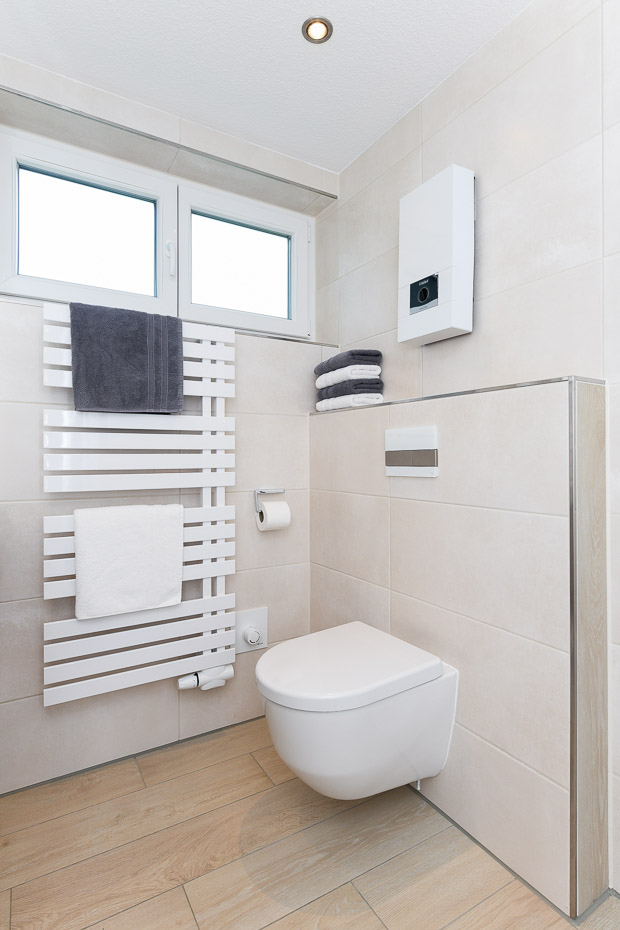 Ferienwohnung „unten rechts“ - Badezimmer